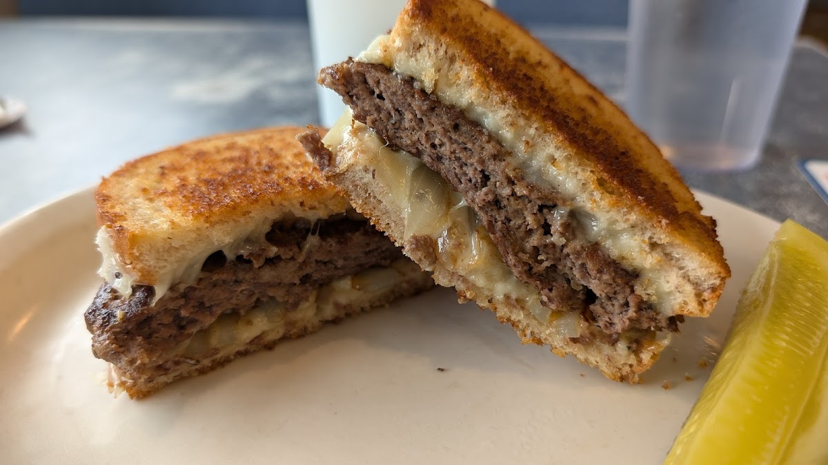 Banner Husky House Restaurant 02